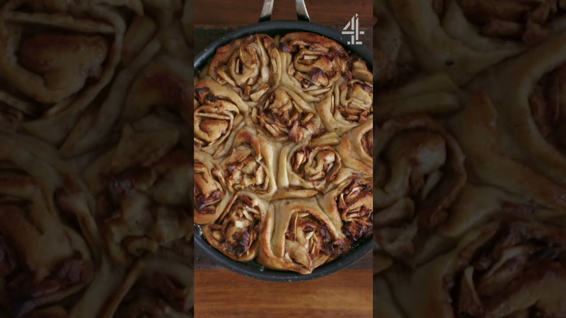 One Pan Toffee Apple Buns : Jamie Oliver : #short
