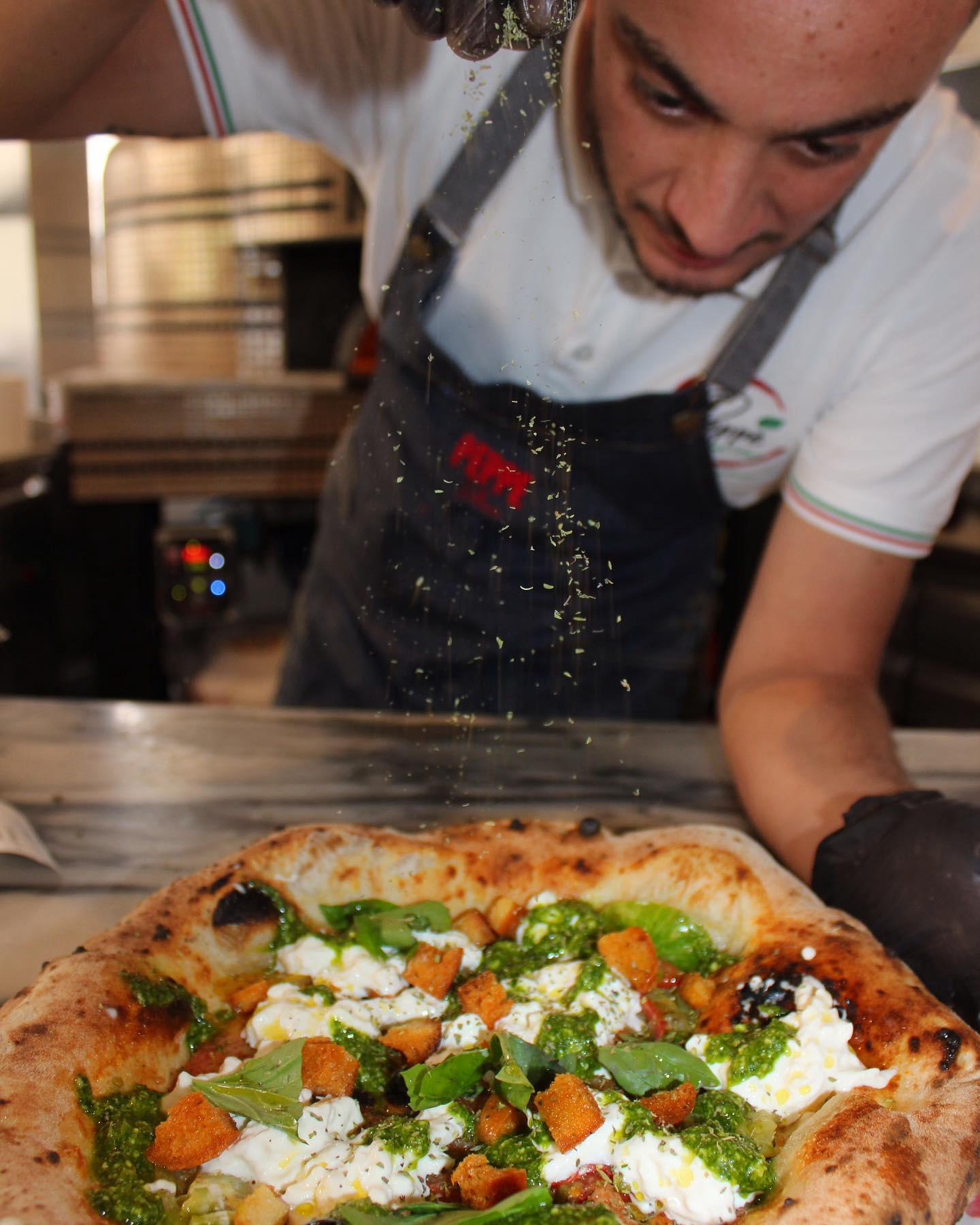 image  1 Peppe pizzeria napoletana - Le touche de magie sur ta pizza